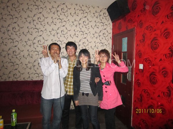 2011年10月，鄭州企鵝糧油機(jī)械有限公司--外貿(mào)部，十一國慶節(jié)團(tuán)體活動(dòng)！(圖3)