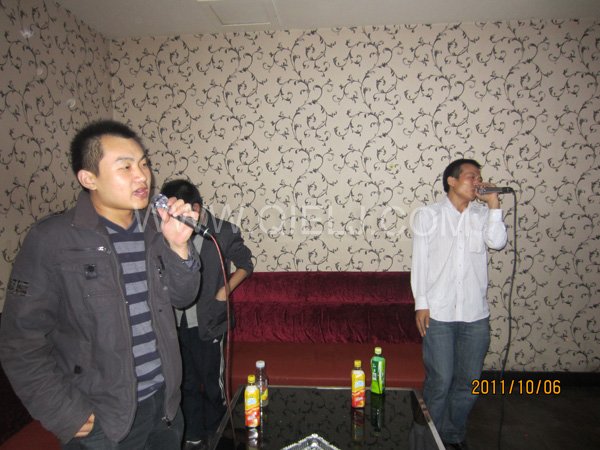 2011年10月，鄭州企鵝糧油機(jī)械有限公司--外貿(mào)部，十一國慶節(jié)團(tuán)體活動(dòng)！(圖5)