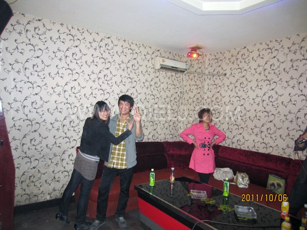 2011年10月，鄭州企鵝糧油機(jī)械有限公司--外貿(mào)部，十一國慶節(jié)團(tuán)體活動(dòng)！(圖7)